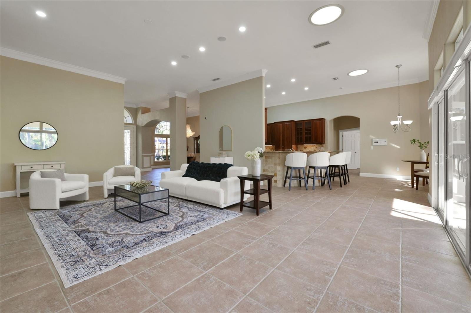 11 CYPRESS HOLLOW LN