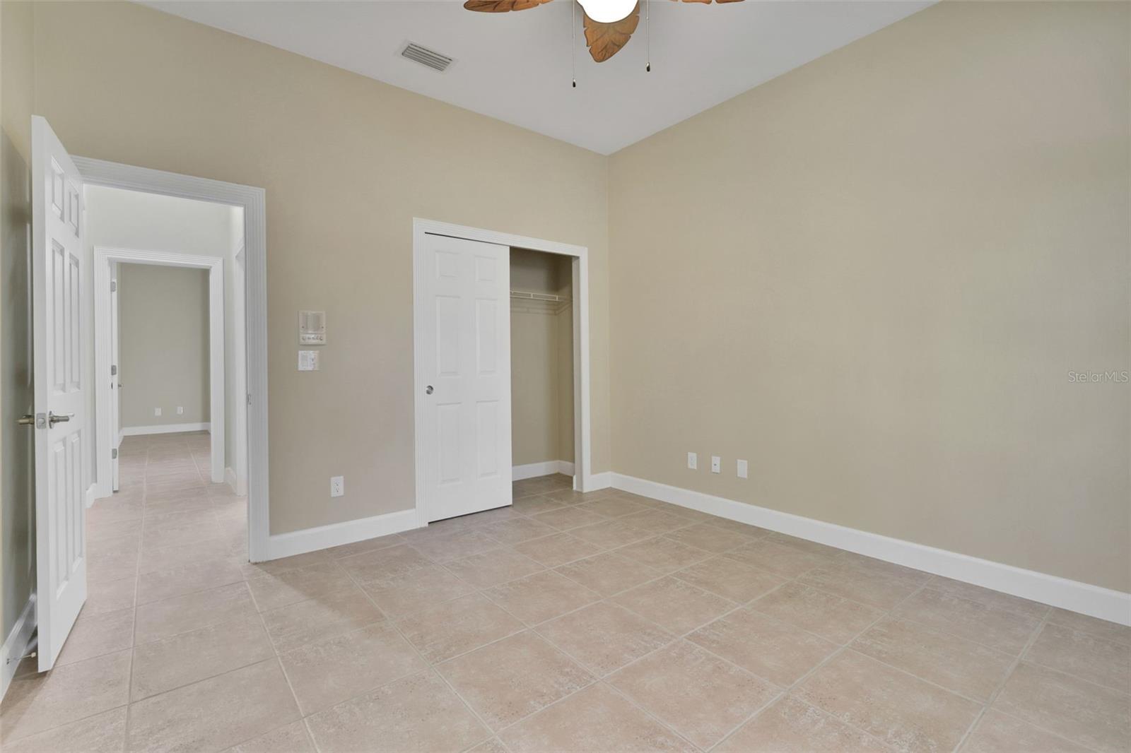 11 CYPRESS HOLLOW LN