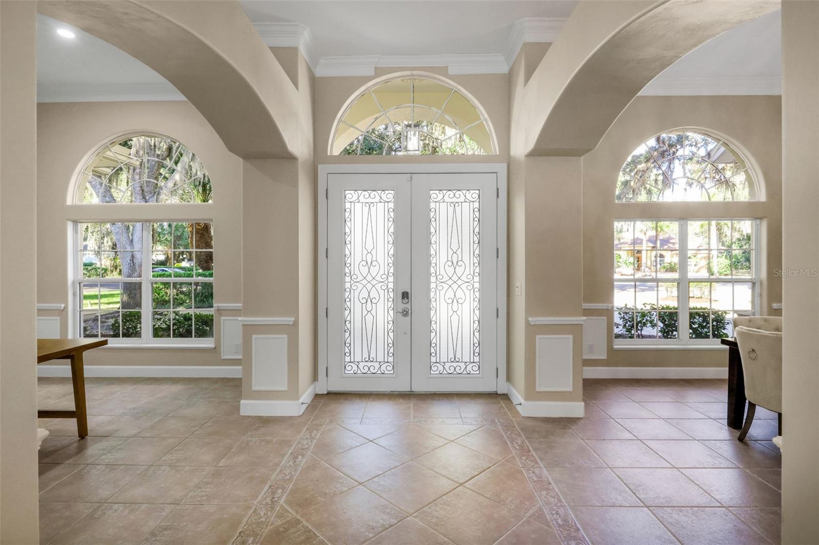 11 CYPRESS HOLLOW LN
