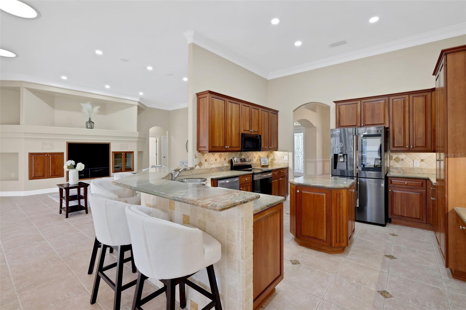 11 CYPRESS HOLLOW LN