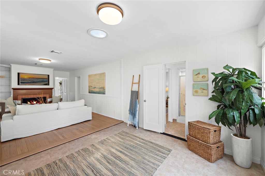 4022 Chestnut Avenue