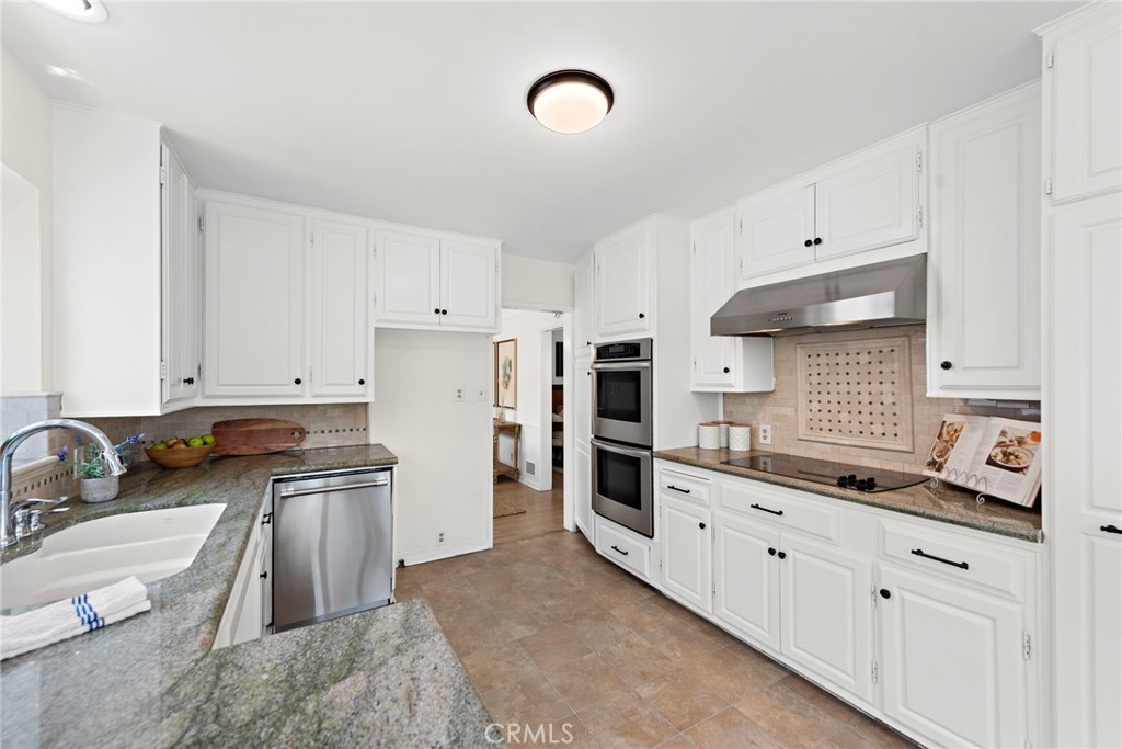 4022 Chestnut Avenue