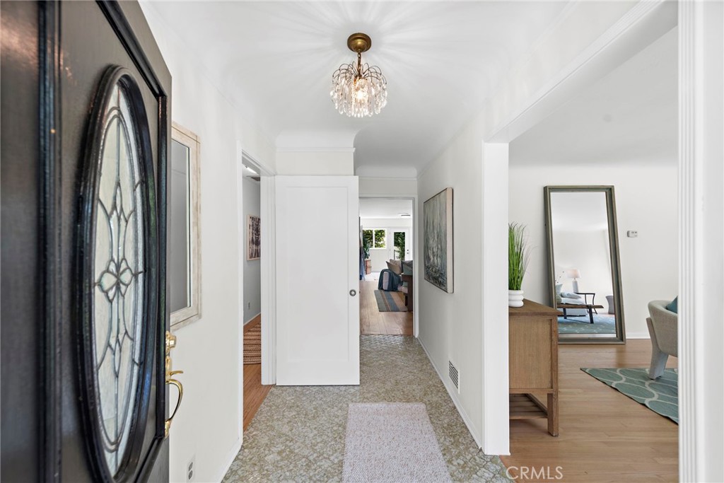 4022 Chestnut Avenue