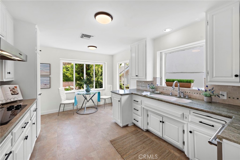 4022 Chestnut Avenue