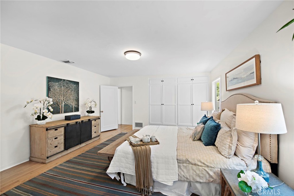 4022 Chestnut Avenue