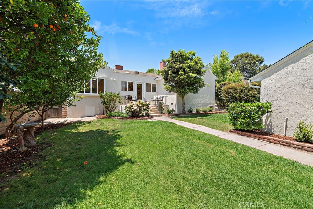 4022 Chestnut Avenue