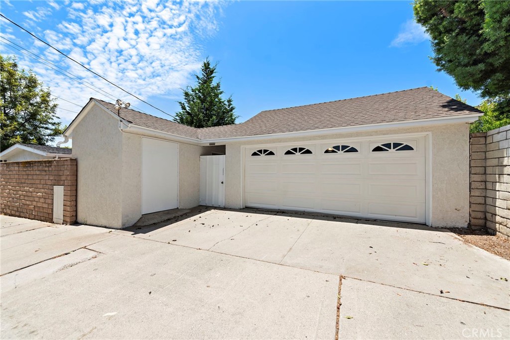 4022 Chestnut Avenue