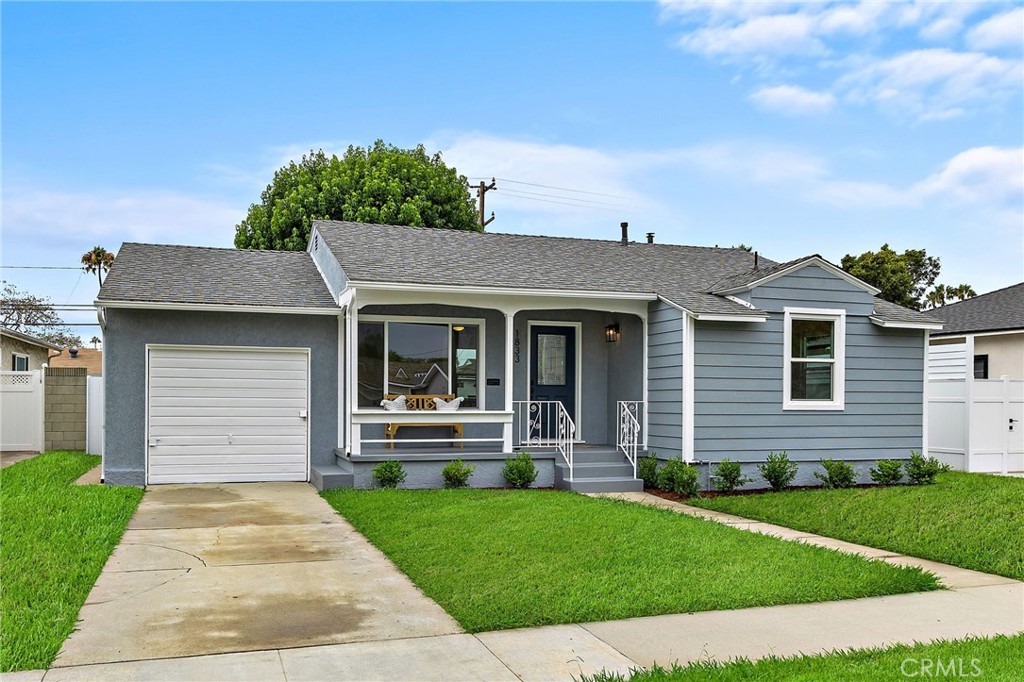 1833 N Greenbrier Road N