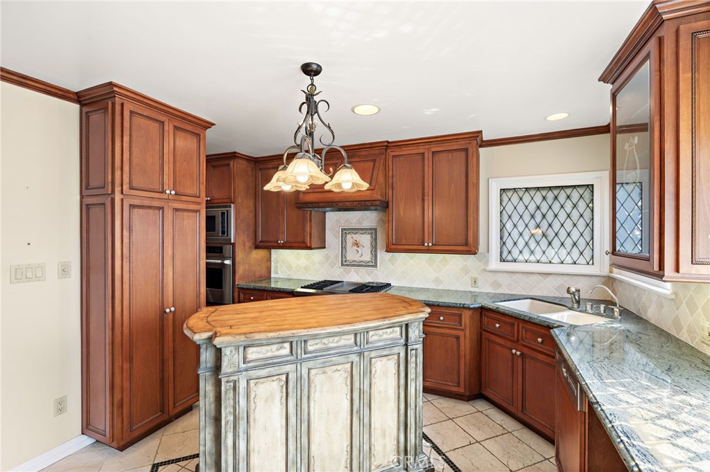 8001 Alverstone Avenue