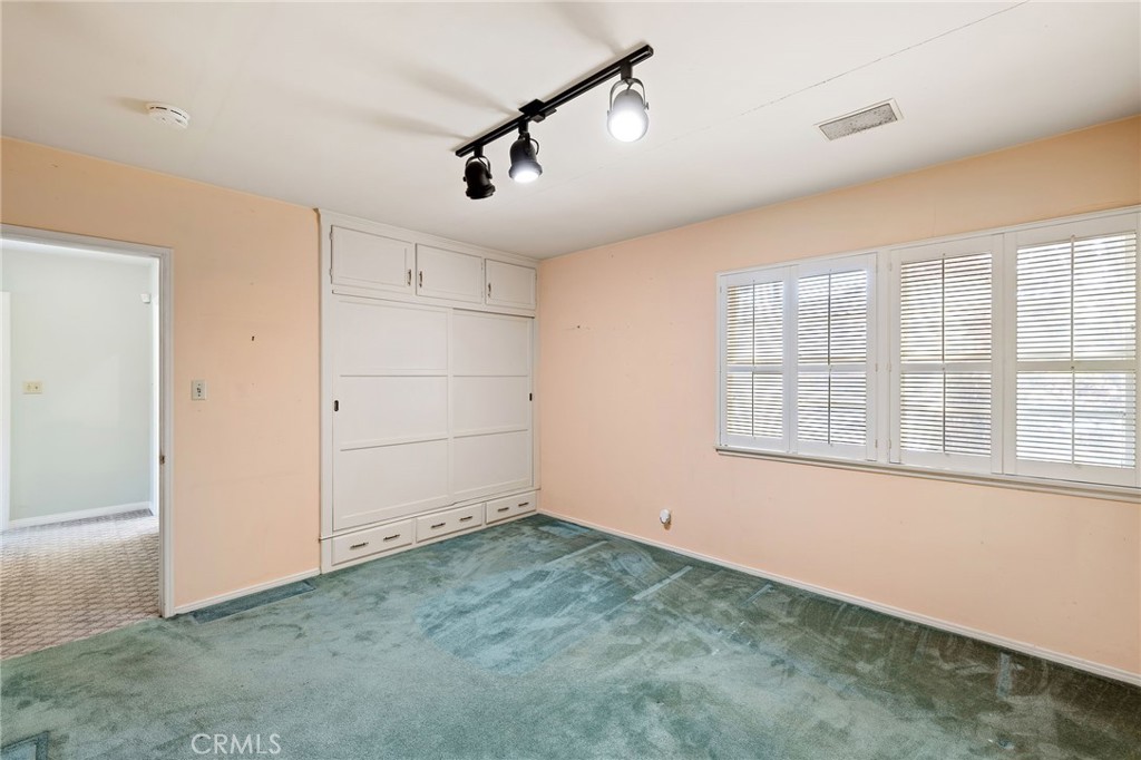 8001 Alverstone Avenue