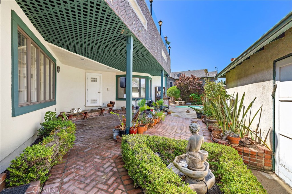 8001 Alverstone Avenue