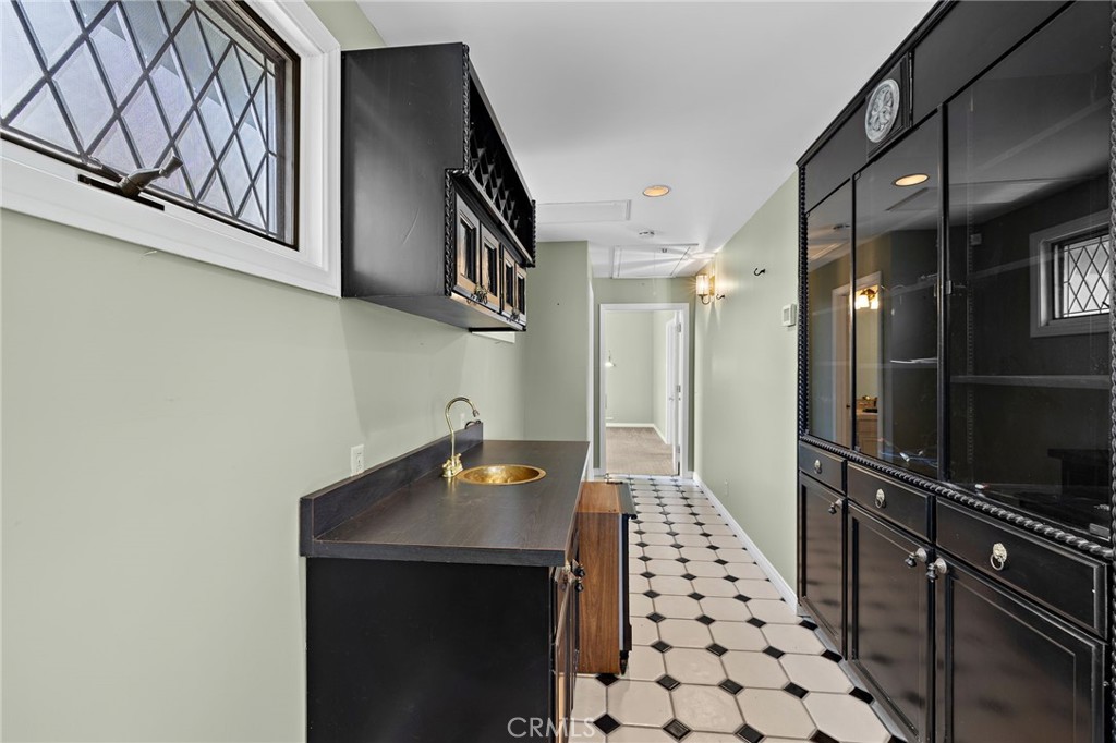 8001 Alverstone Avenue