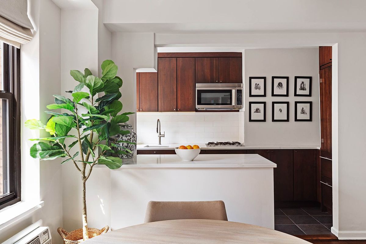 161 W 16th Street 10-H