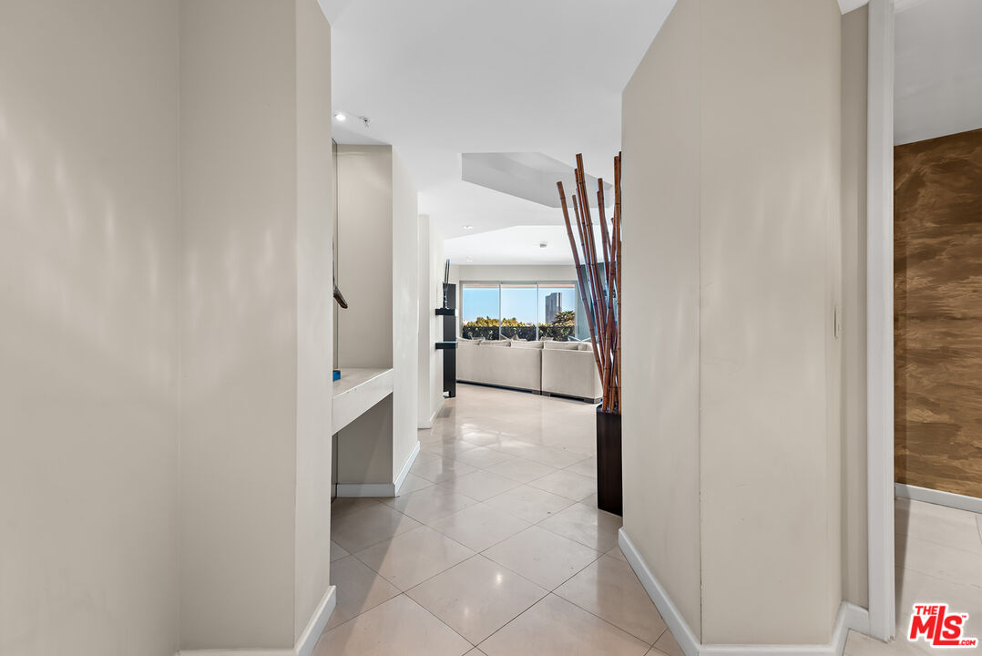 10490 Wilshire Blvd Unit: 604