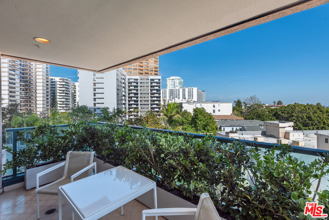 10490 Wilshire Blvd Unit: 604