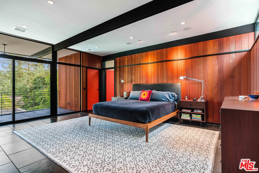 5228 Escalante Dr