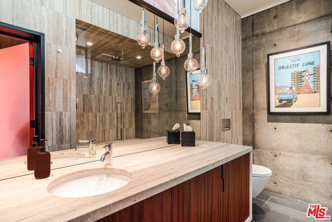5228 Escalante Dr