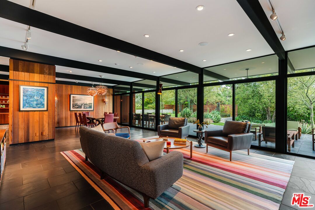 5228 Escalante Dr