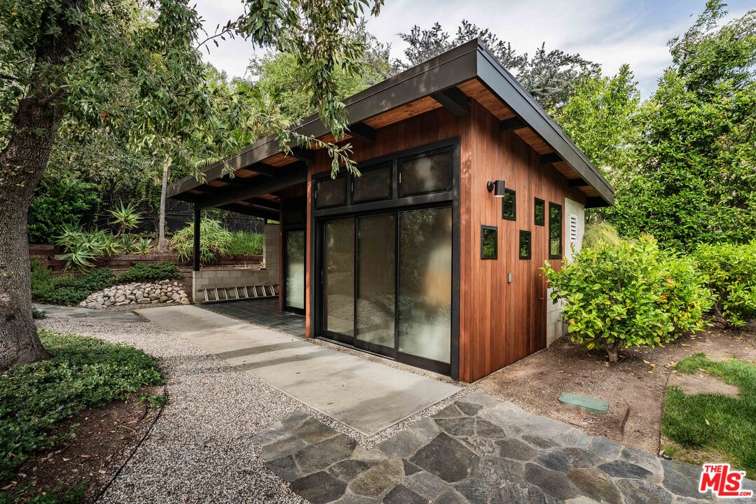 5228 Escalante Dr