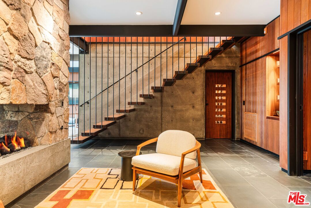 5228 Escalante Dr
