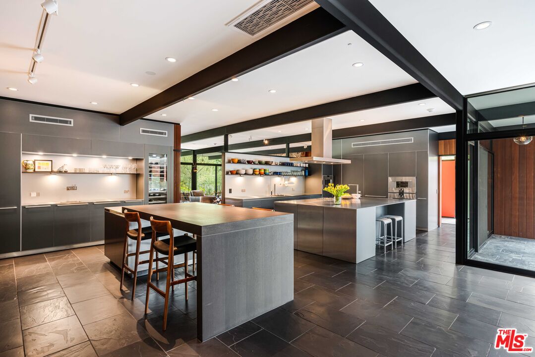 5228 Escalante Dr