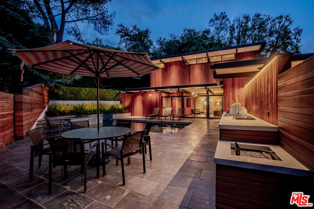5228 Escalante Dr