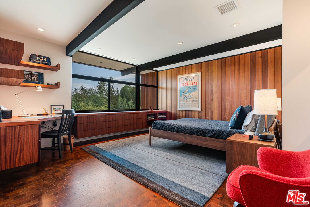 5228 Escalante Dr