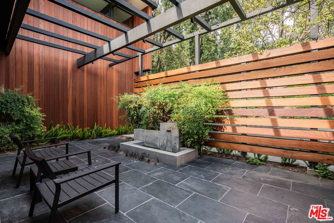 5228 Escalante Dr