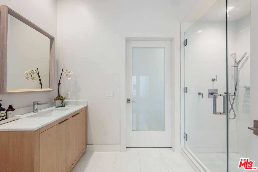 1012 2nd St Unit: 1