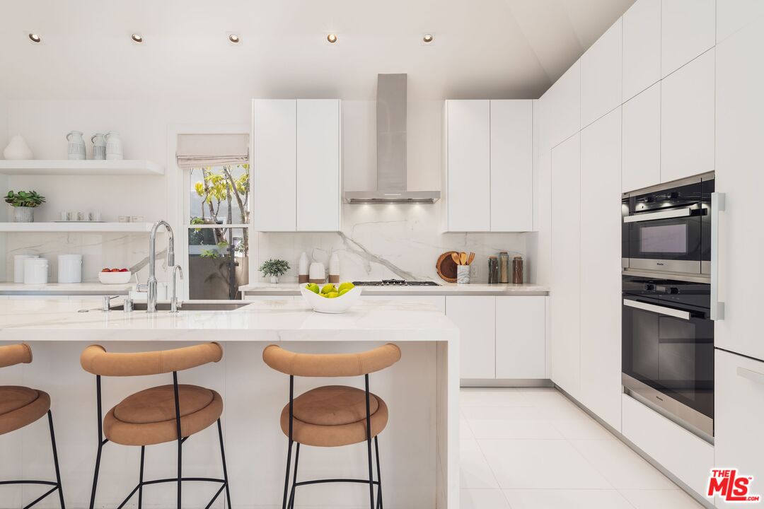 1012 2nd St Unit: 1