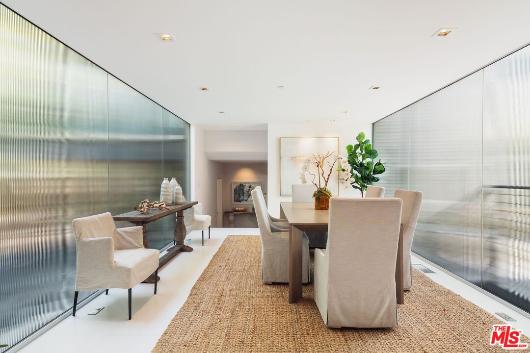 1012 2nd St Unit: 1