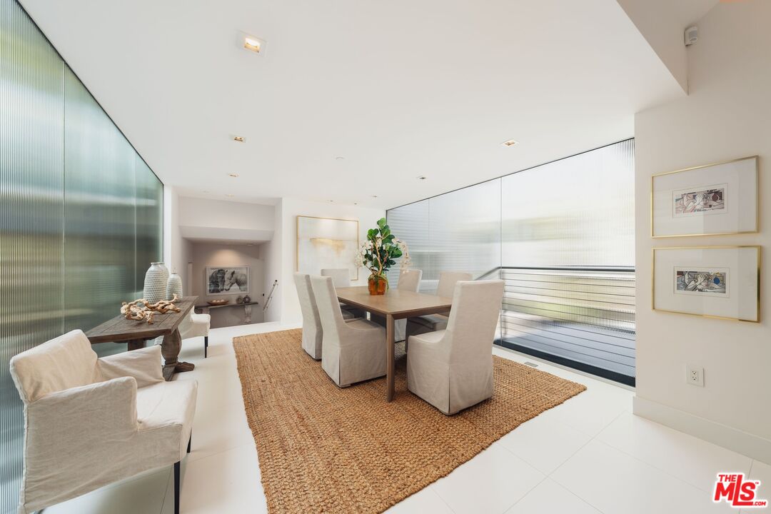 1012 2nd St Unit: 1