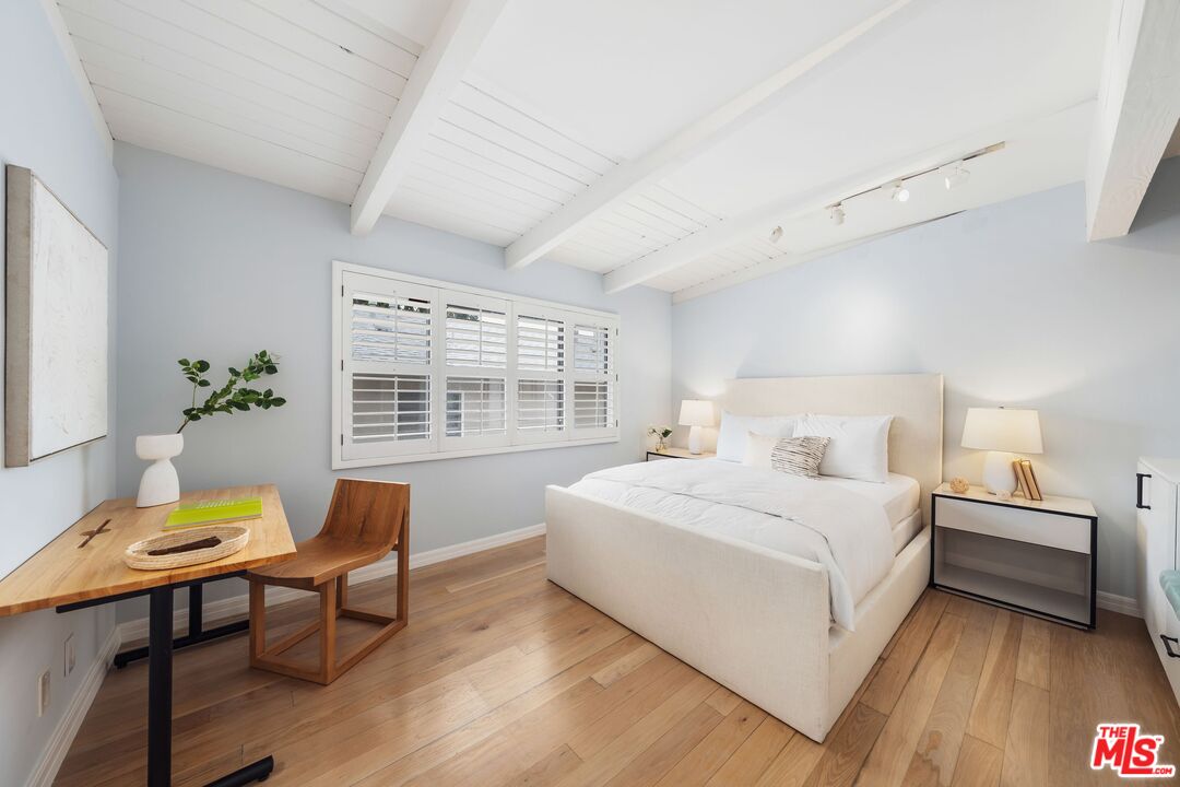 831 14th St Unit: 2