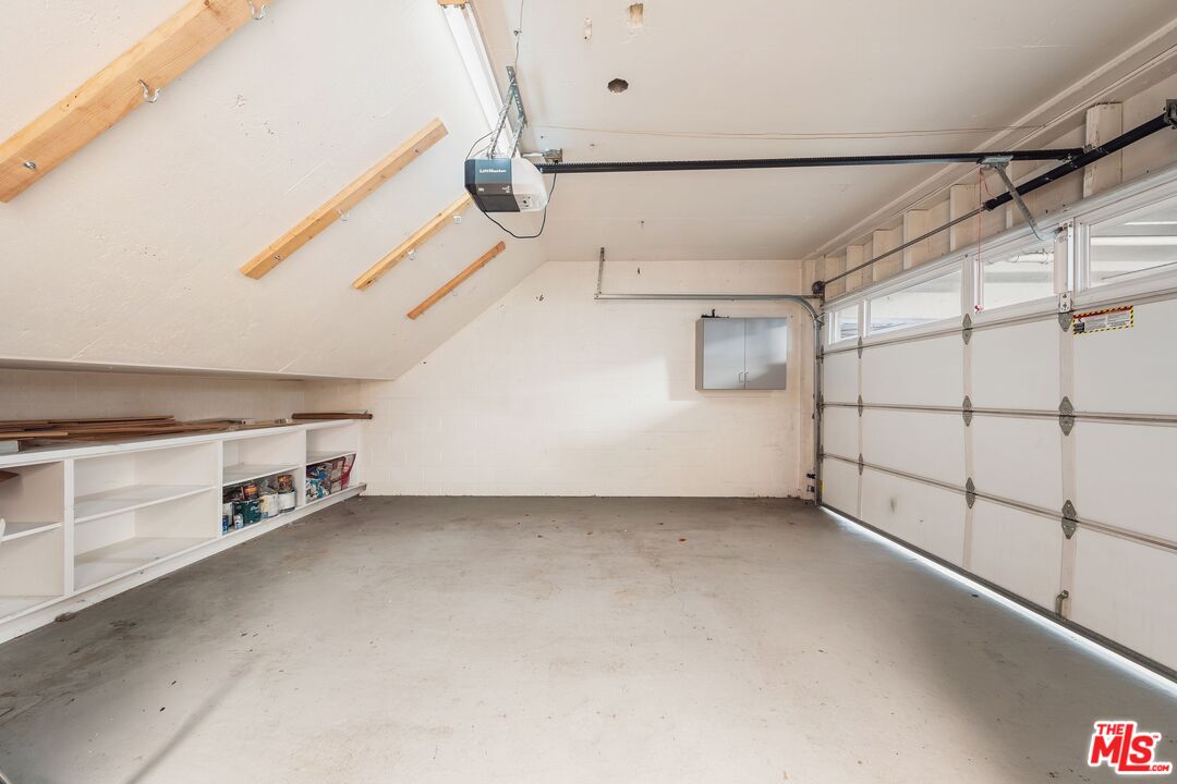 831 14th St Unit: 2
