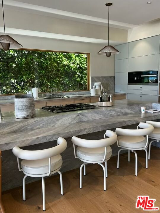 333 N Mount Holyoke Ave