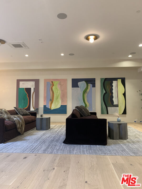 333 N Mount Holyoke Ave