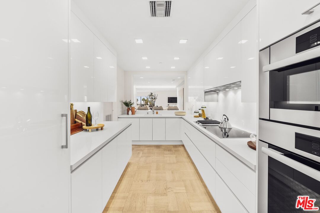 110 Ocean Park Blvd Unit: 504