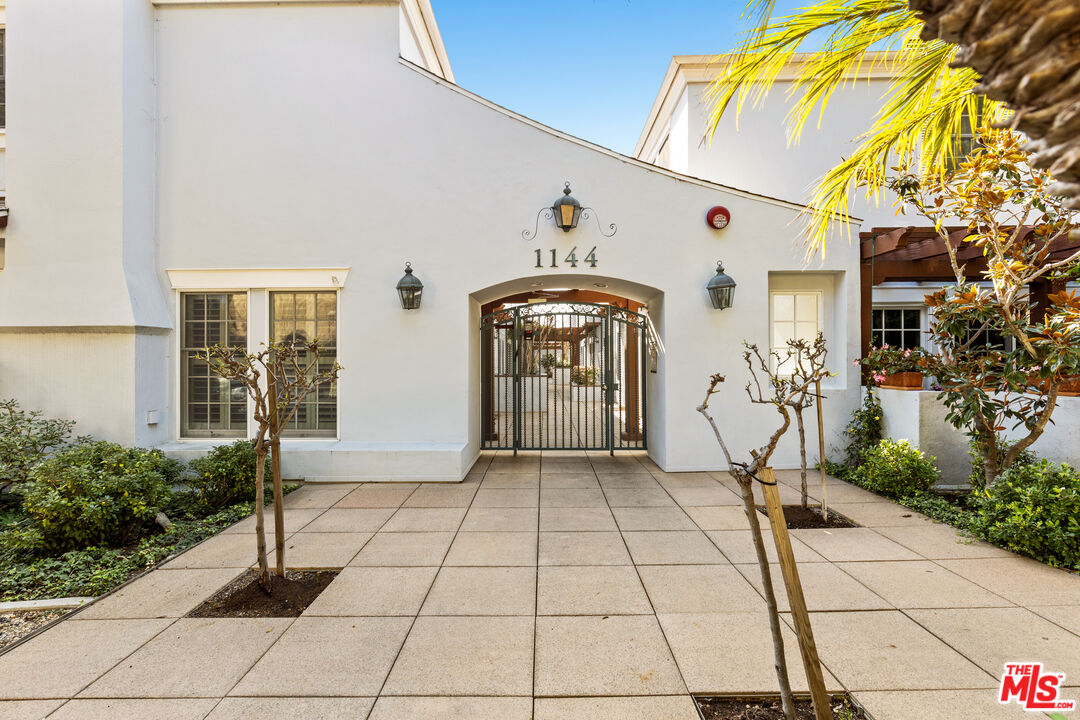 1144 Yale St Unit: 1