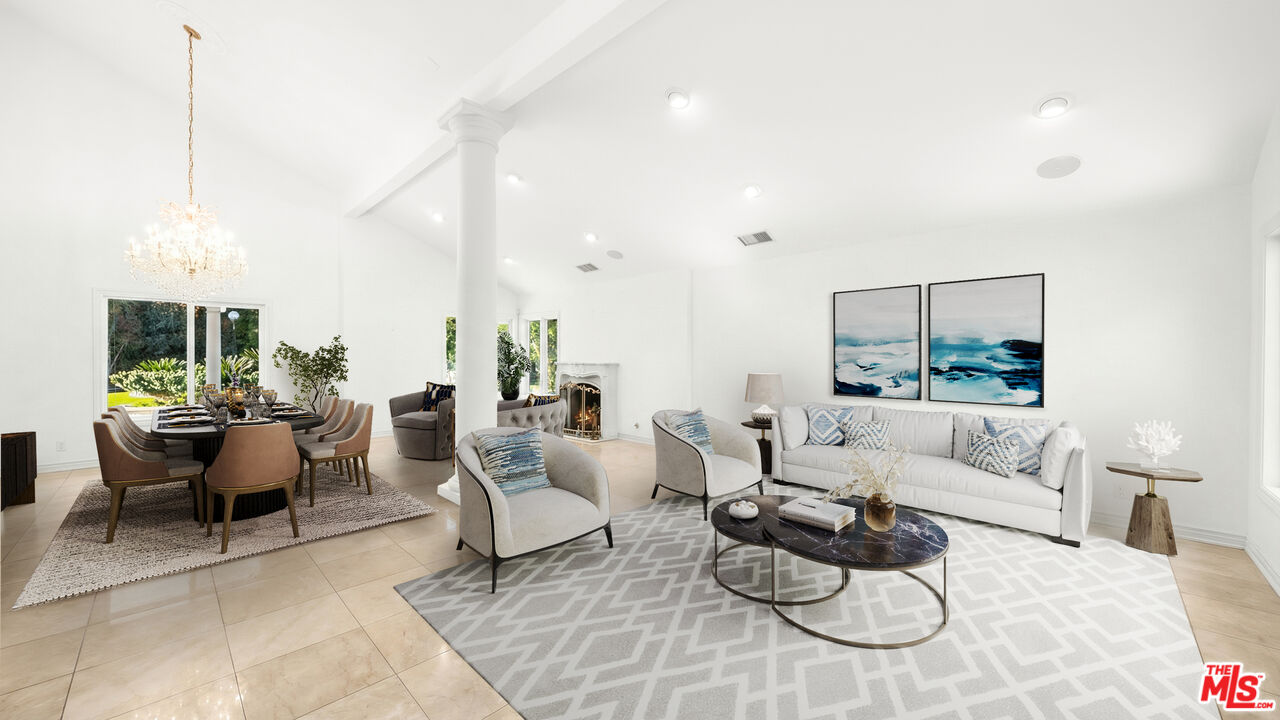 16230 Meadowcrest Rd