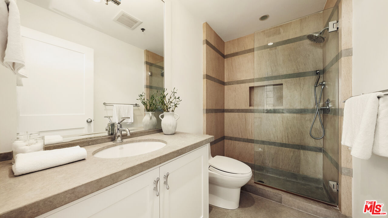 1040 4th St Unit: 405