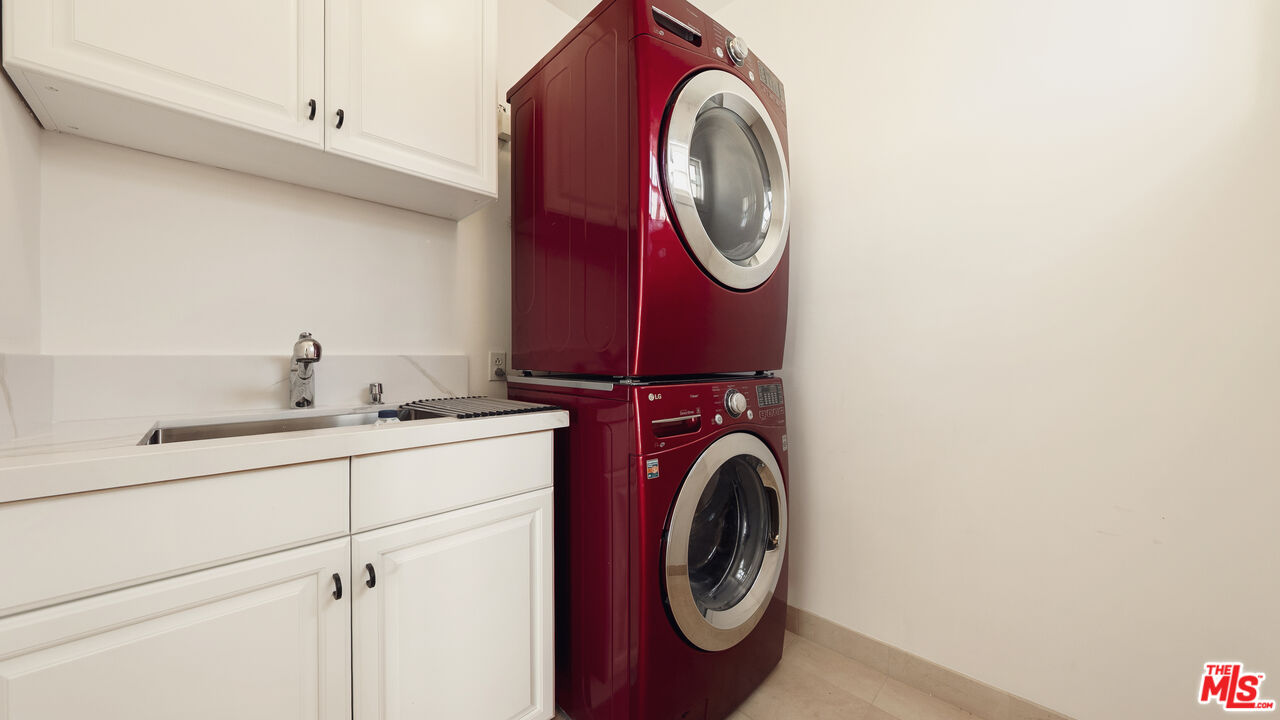 1040 4th St Unit: 405