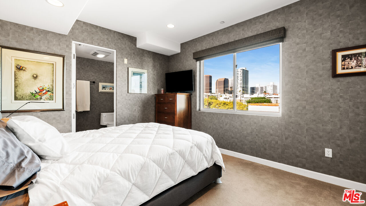 12026 Rhode Island Ave Unit: PH1