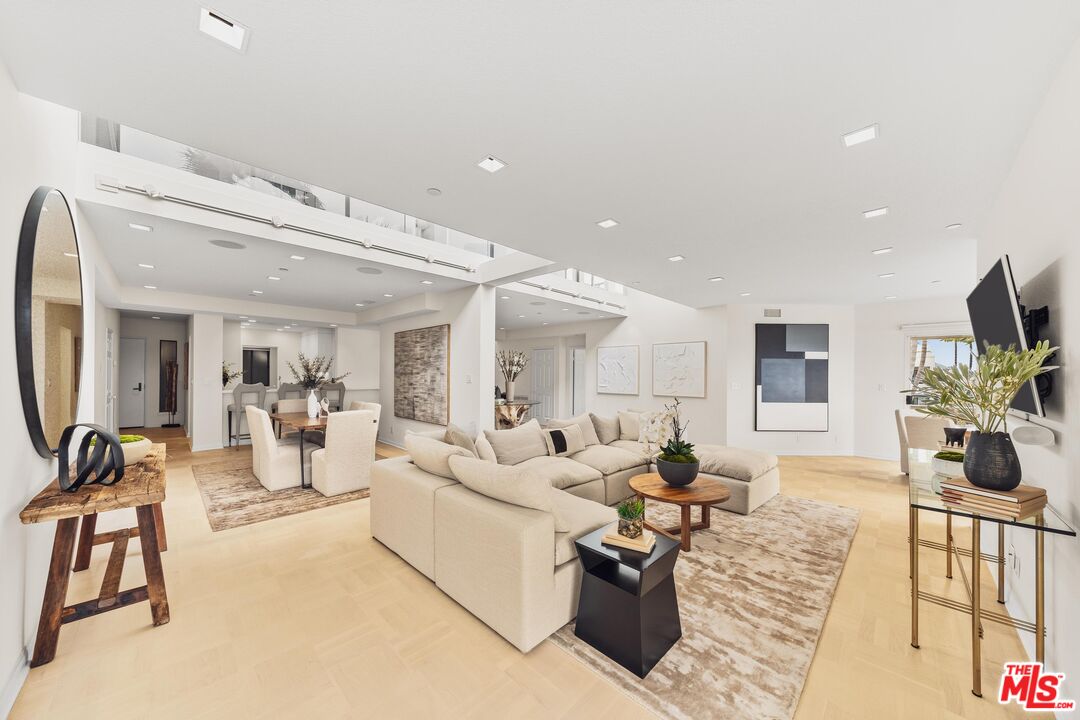 110 Ocean Park Blvd Unit: 504