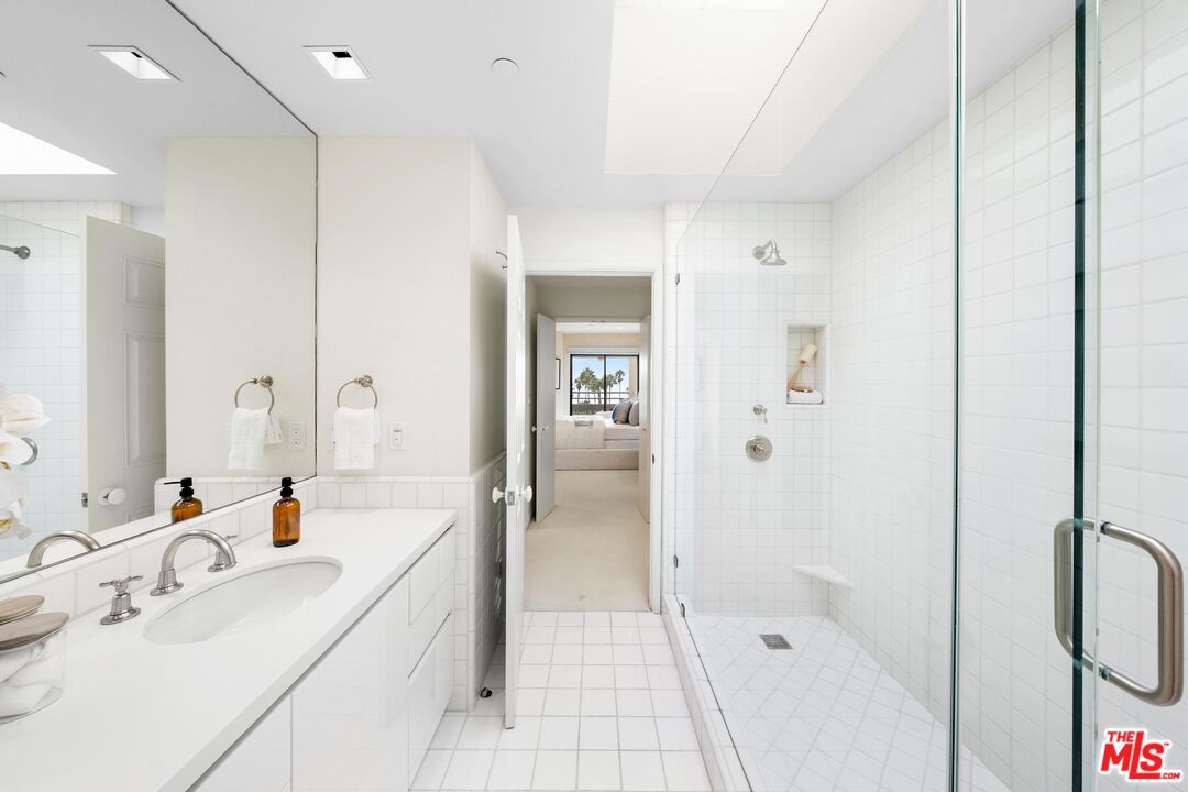 110 Ocean Park Blvd Unit: 504