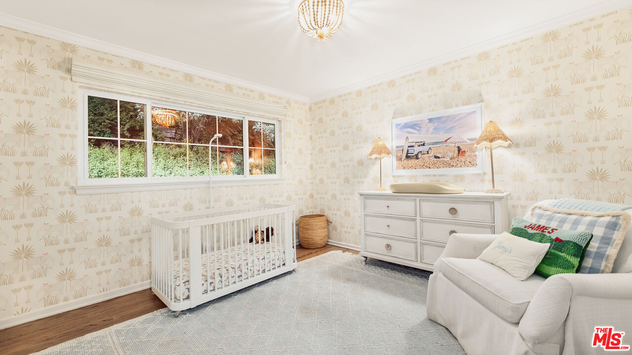 3634 Mandeville Canyon Rd