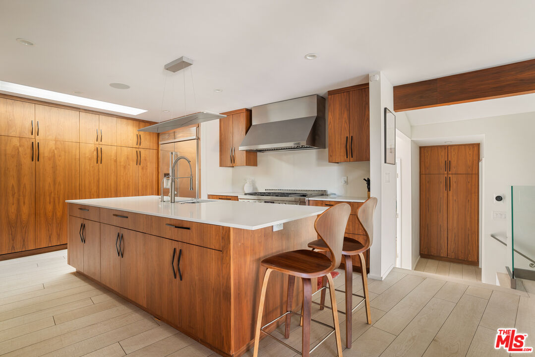 279 Mabery Rd