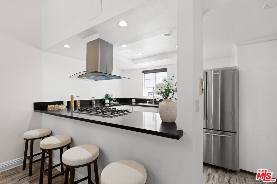 3824 Stocker St Unit: 4