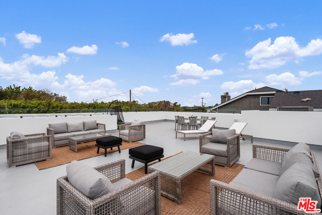 3207 Maplewood Ave