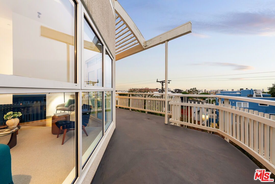 2913 3rd St Unit: 304