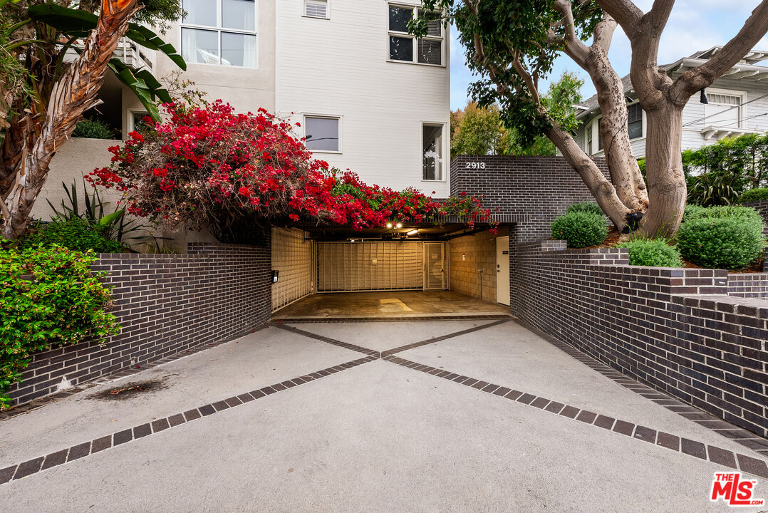2913 3rd St Unit: 304